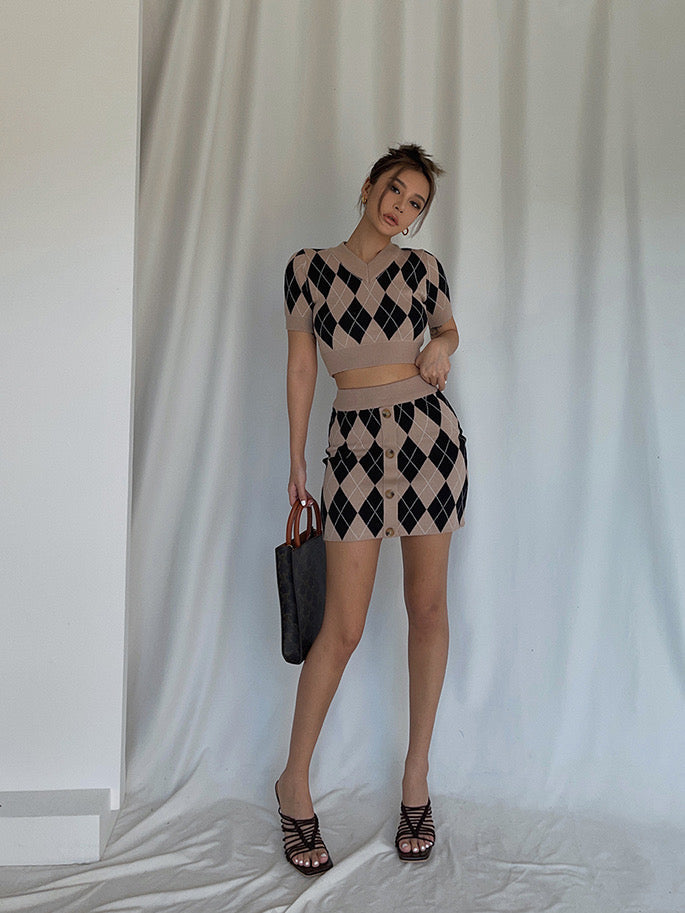 Argyle Buttoned Knit Set