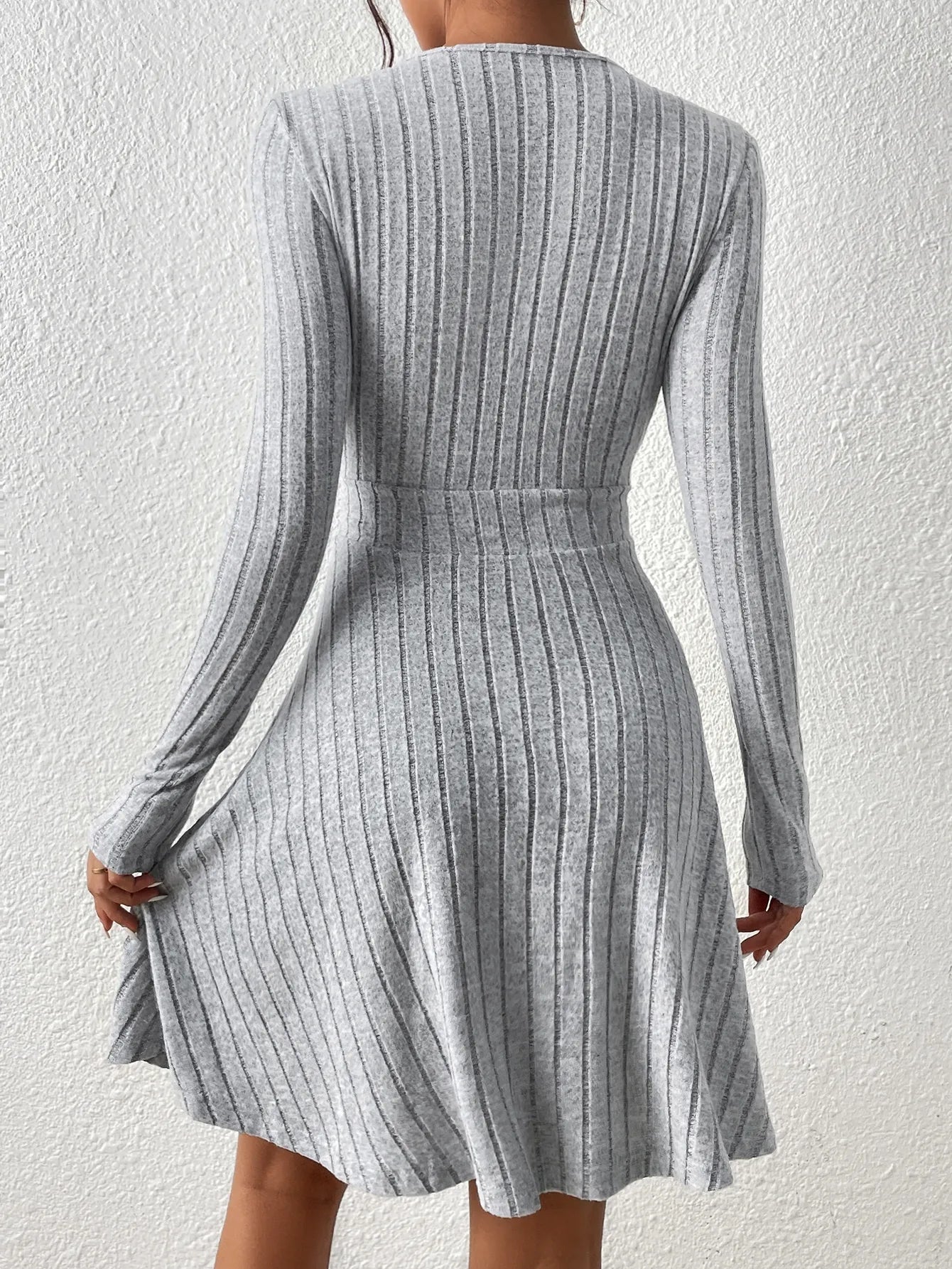 New for autumn/Winter 2024 Women Knit Slim Sexy Bodycon Dress V-Neck