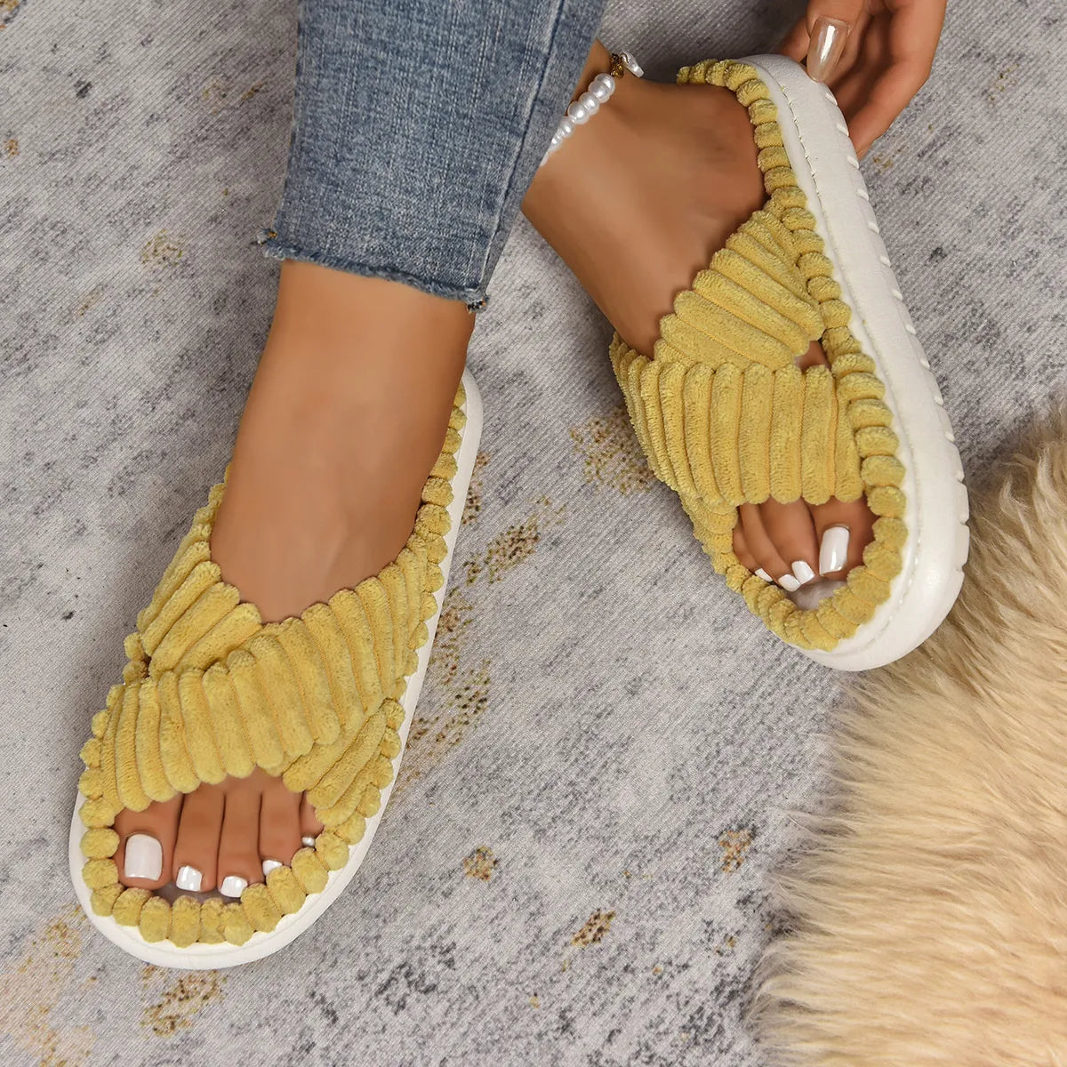 Crisscross Open Toe Platform Slippers